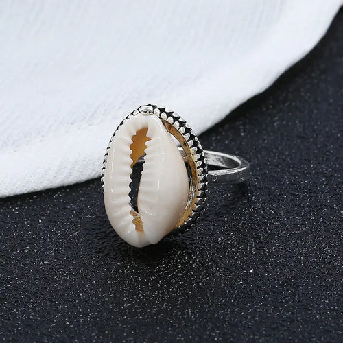 Anillo con personalidad y estilo inspirado en el océano